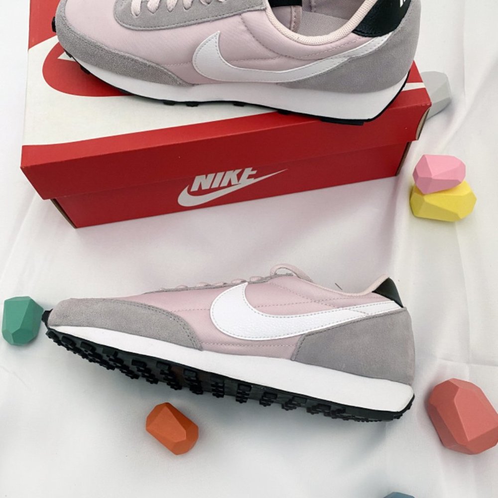 COPY - Nike Women's Daybreak Barely Rose Sneakers CK2351-601